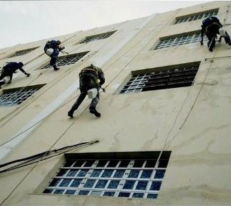 Equipe Savel em condomínio